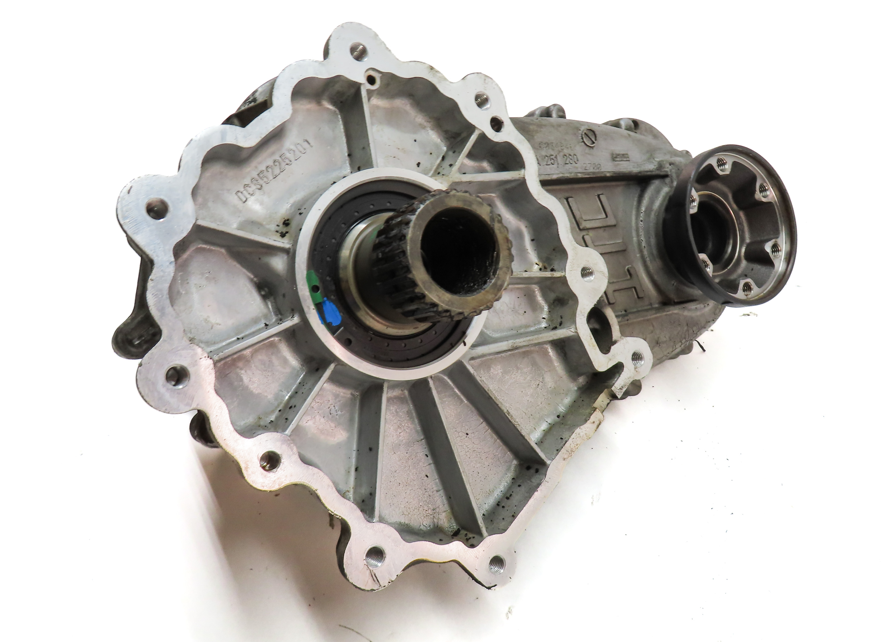 14-19 MERCEDES GL450 GL550 ML350 ML550 GLE400 GLE550 (W166 X166) TRANSFER CASE — exact item pictured